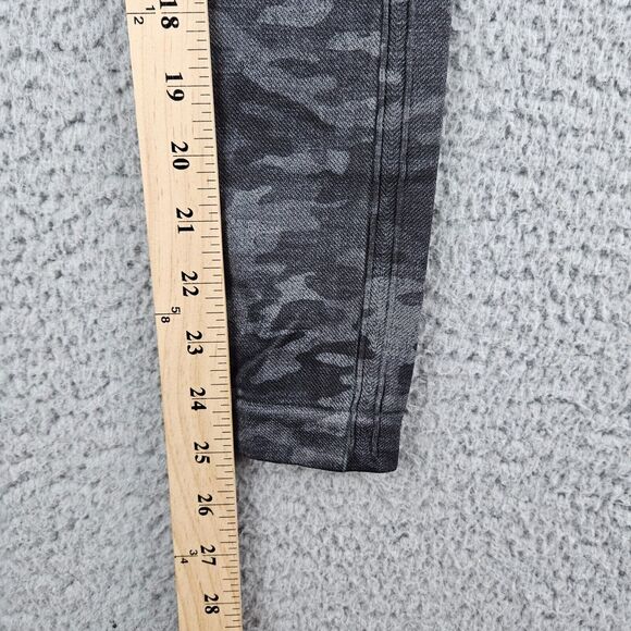 Spanx Leggings Womens Small Gray Camo Athletic Shapewear Pants - Picture 7 of 8